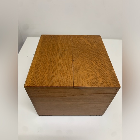 Early 20th Century Antique Weis Hinge Lidded Dovetail Jointed Oak File Box - Picture 10 of 16